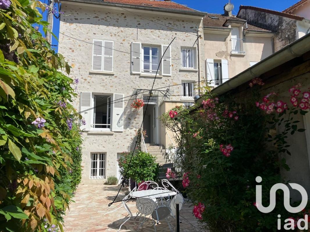 Maison 5 Pièce(s) Villeneuve-sur-Bellot