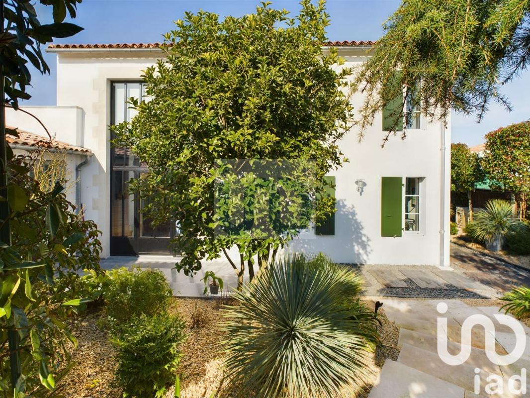 Maison traditionnelle 5 Pièce(s) La Flotte