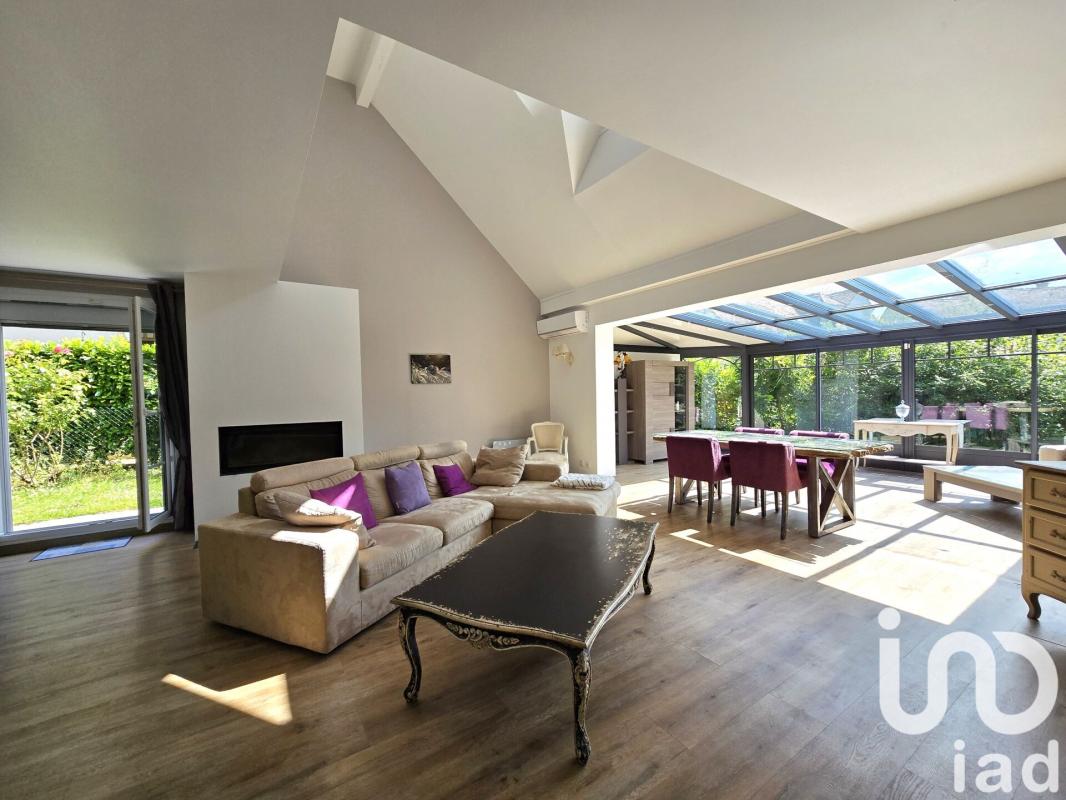 Maison 8 Pièce(s) Marolles-en-Brie