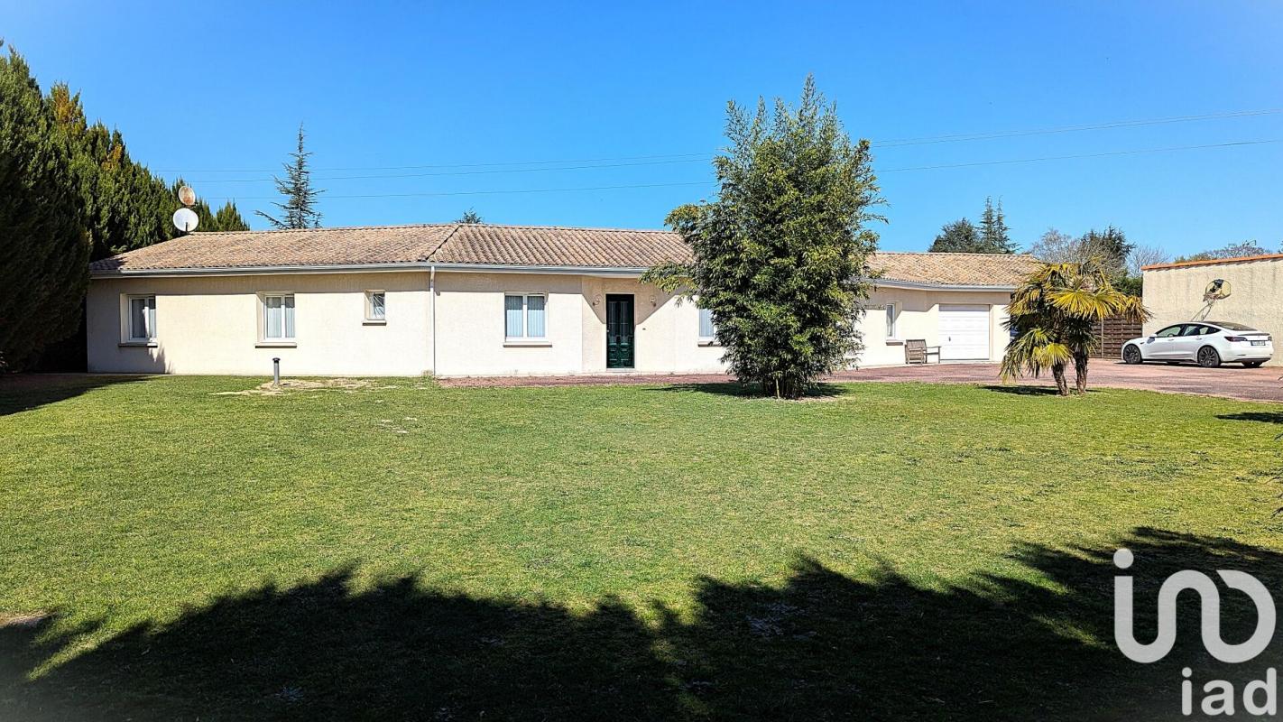 Maison 8 Pièce(s) Montendre