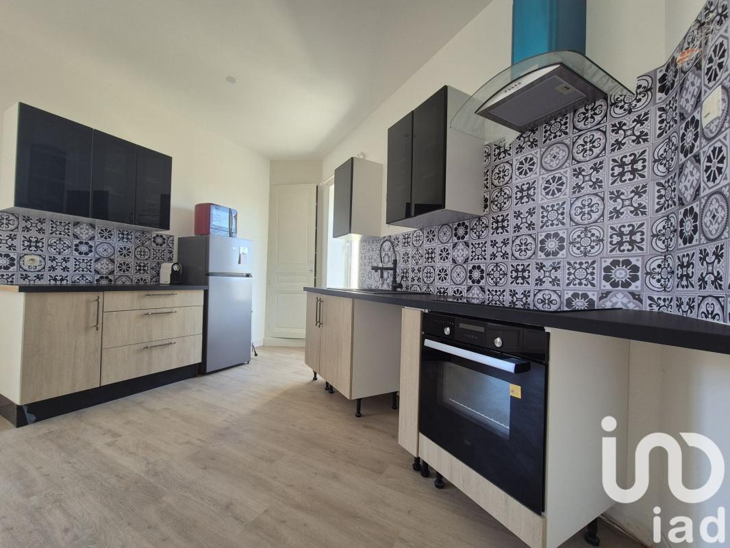 Maison 5 Pièce(s) Scorbé-Clairvaux