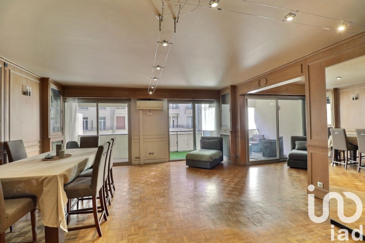 Appartement 4 Pièce(s) Marseille 6eme Arrondissement