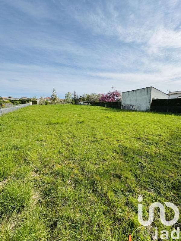 Terrain  Saint-Georges-des-Coteaux