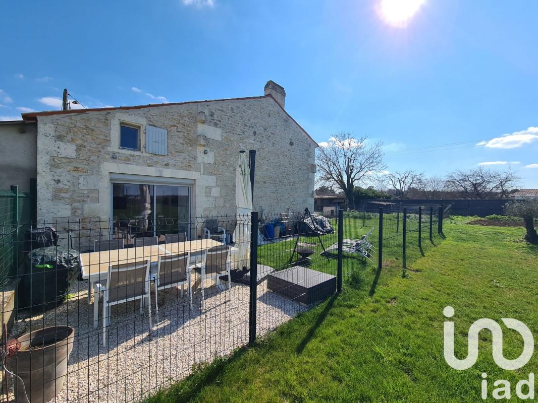 Maison 3 Pièce(s) Saint-Porchaire