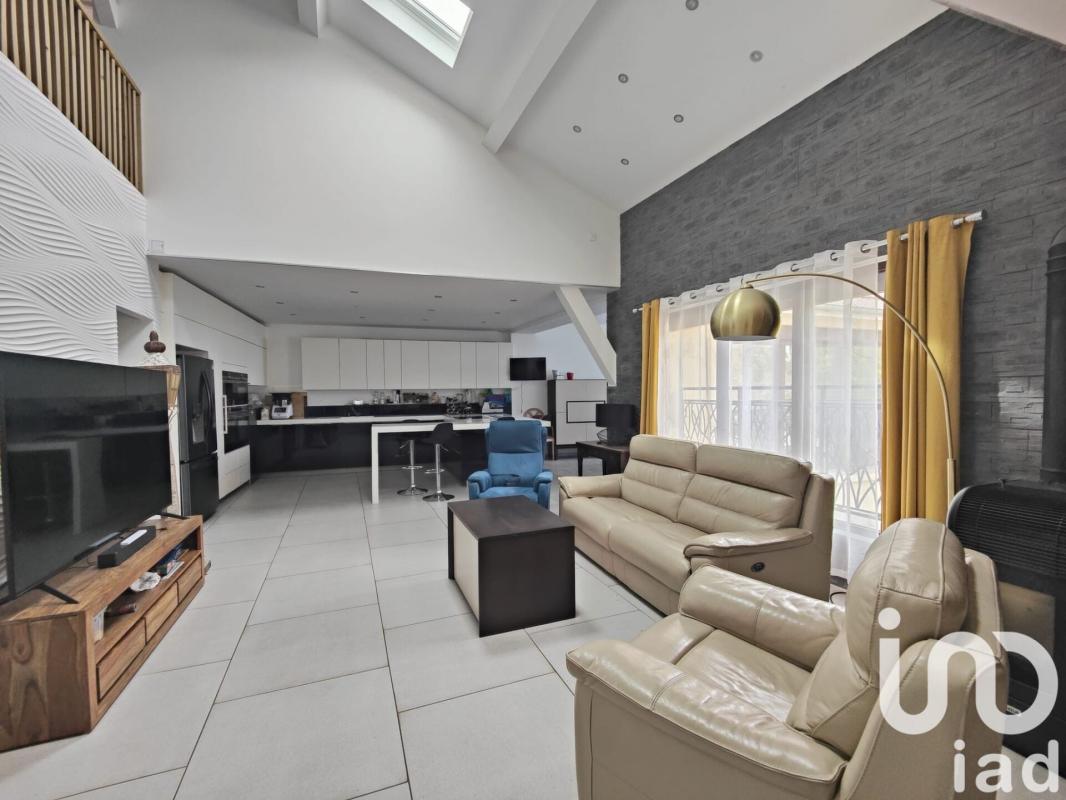 Maison 7 Pièce(s) Linas