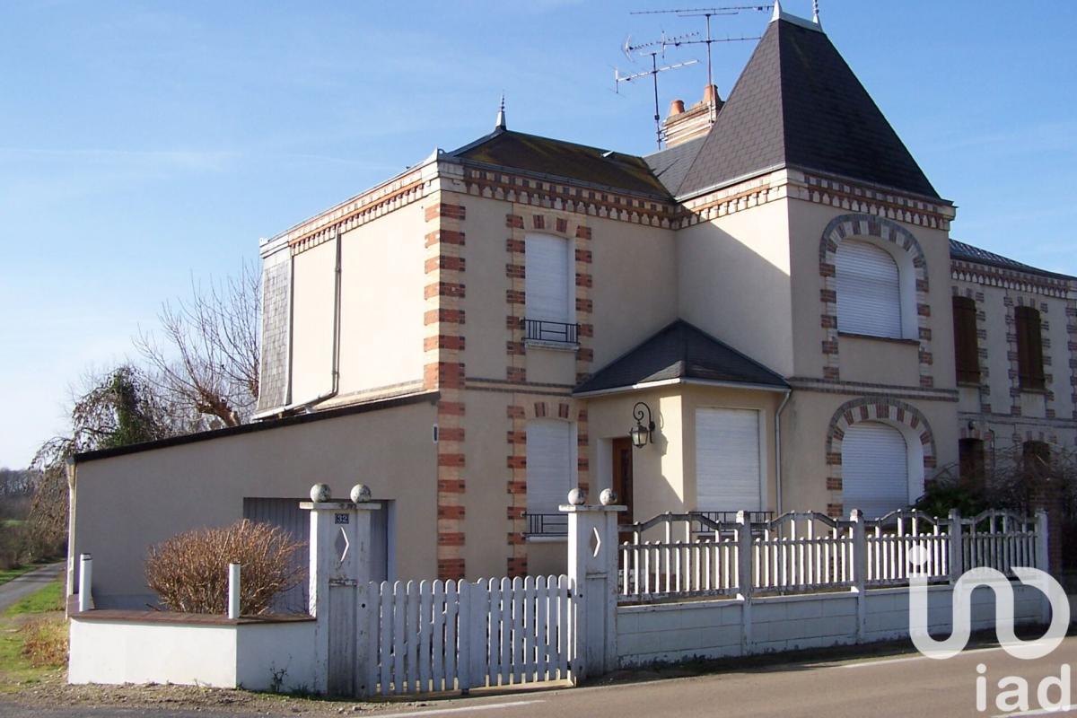 Maison 5 Pièce(s) Domats