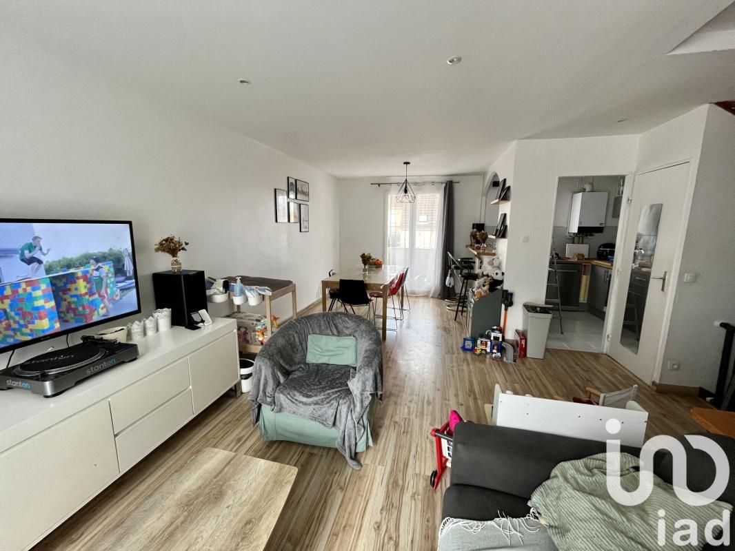 Maison traditionnelle 4 Pièce(s) La Ville-du-Bois