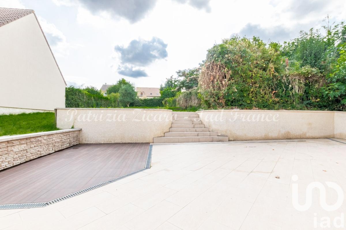 Maison traditionnelle 7 Pièce(s) La Ville-du-Bois