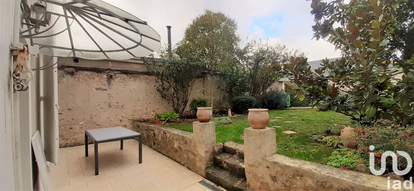 Demeure 9 Pièce(s) Auneau