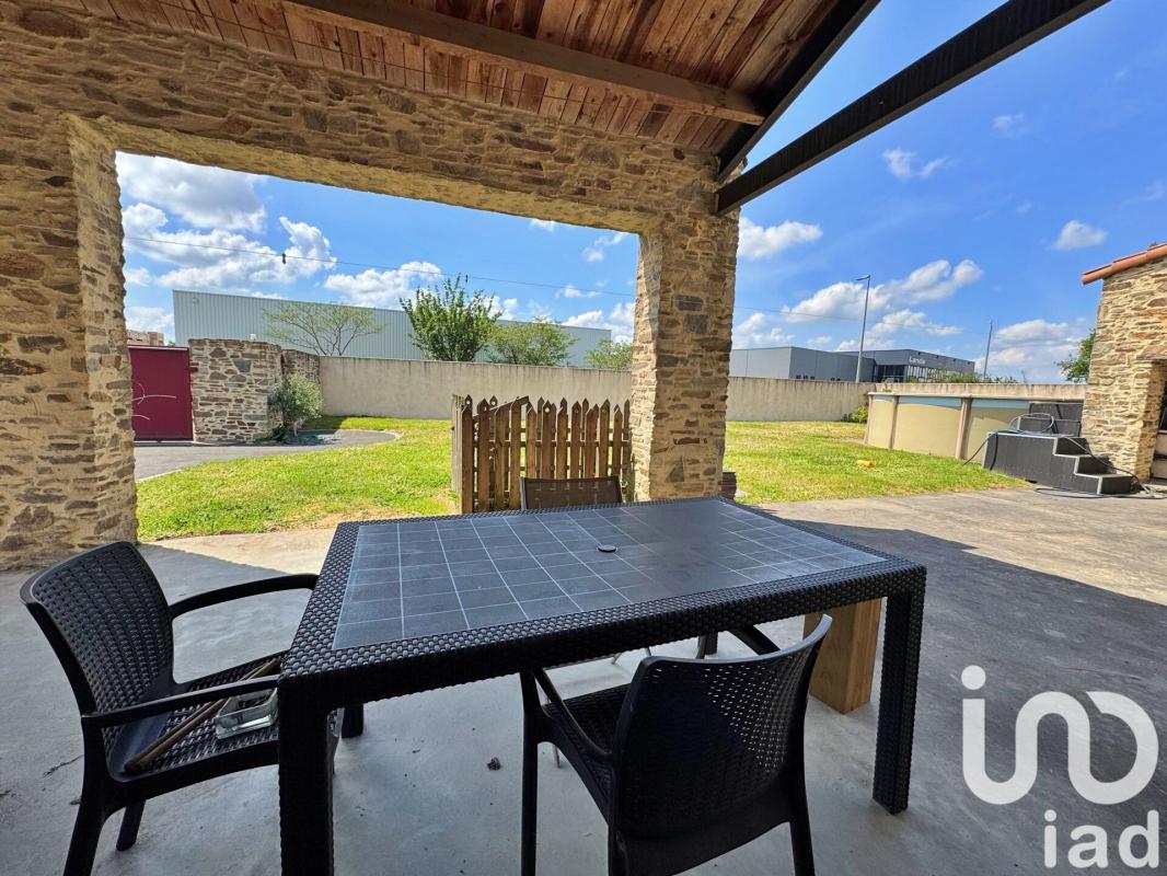 Maison 6 Pièce(s) Montaigu-Vendée