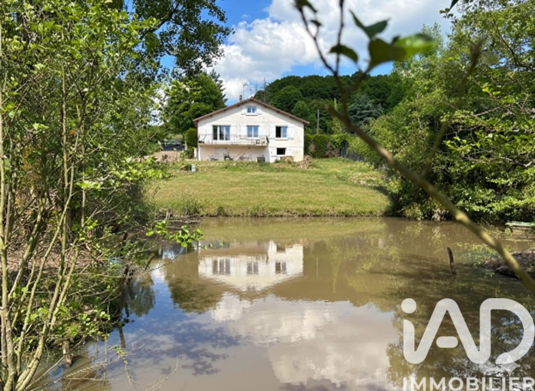 Maison traditionnelle 5 Pièce(s) Manou