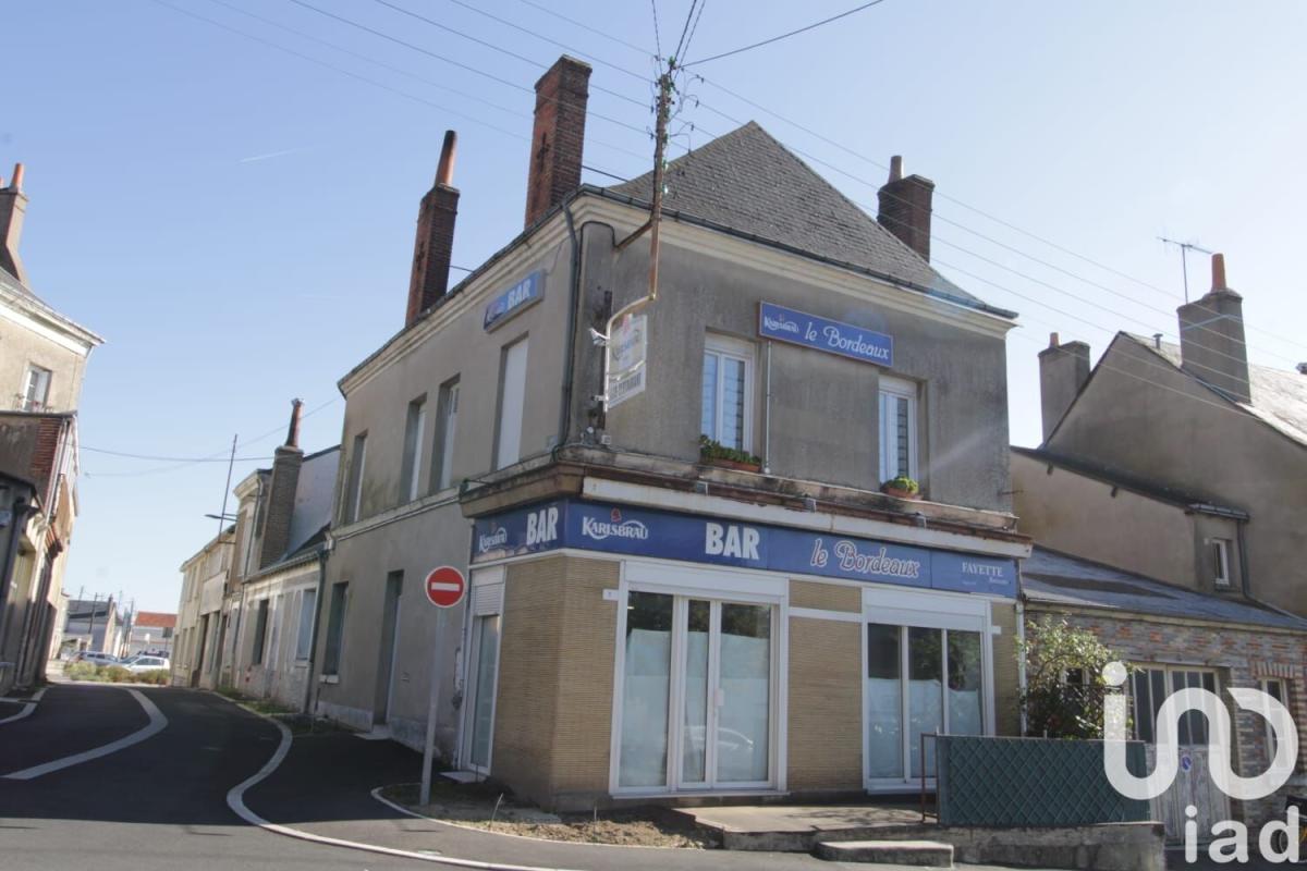 Maison de ville 7 Pièce(s) Château-Renault