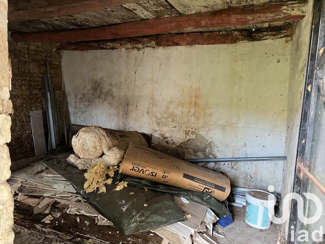 Maison 2 Pièce(s) La Chapelle-Pouilloux