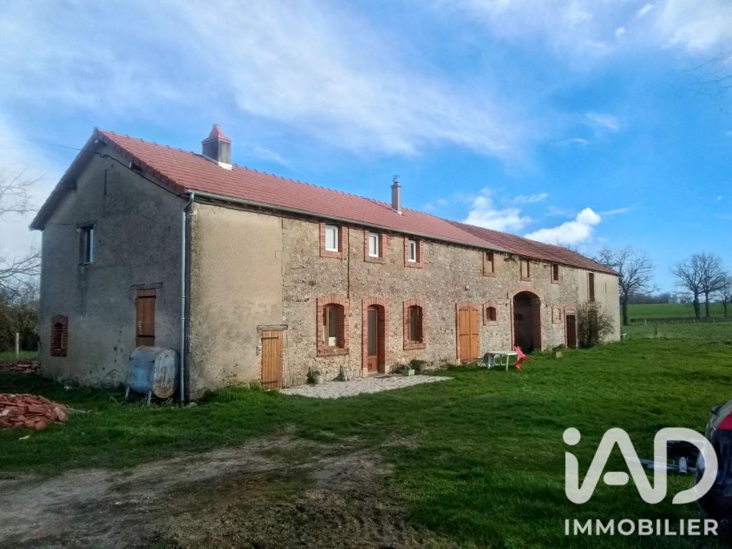 Maison longère 7 Pièce(s) Pierrefitte-sur-Loire