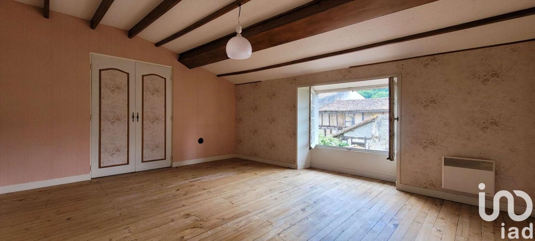 Maison de village 8 Pièce(s) Saint-Loup-Lamairé