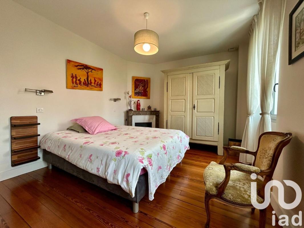 Demeure 9 Pièce(s) Étréchy