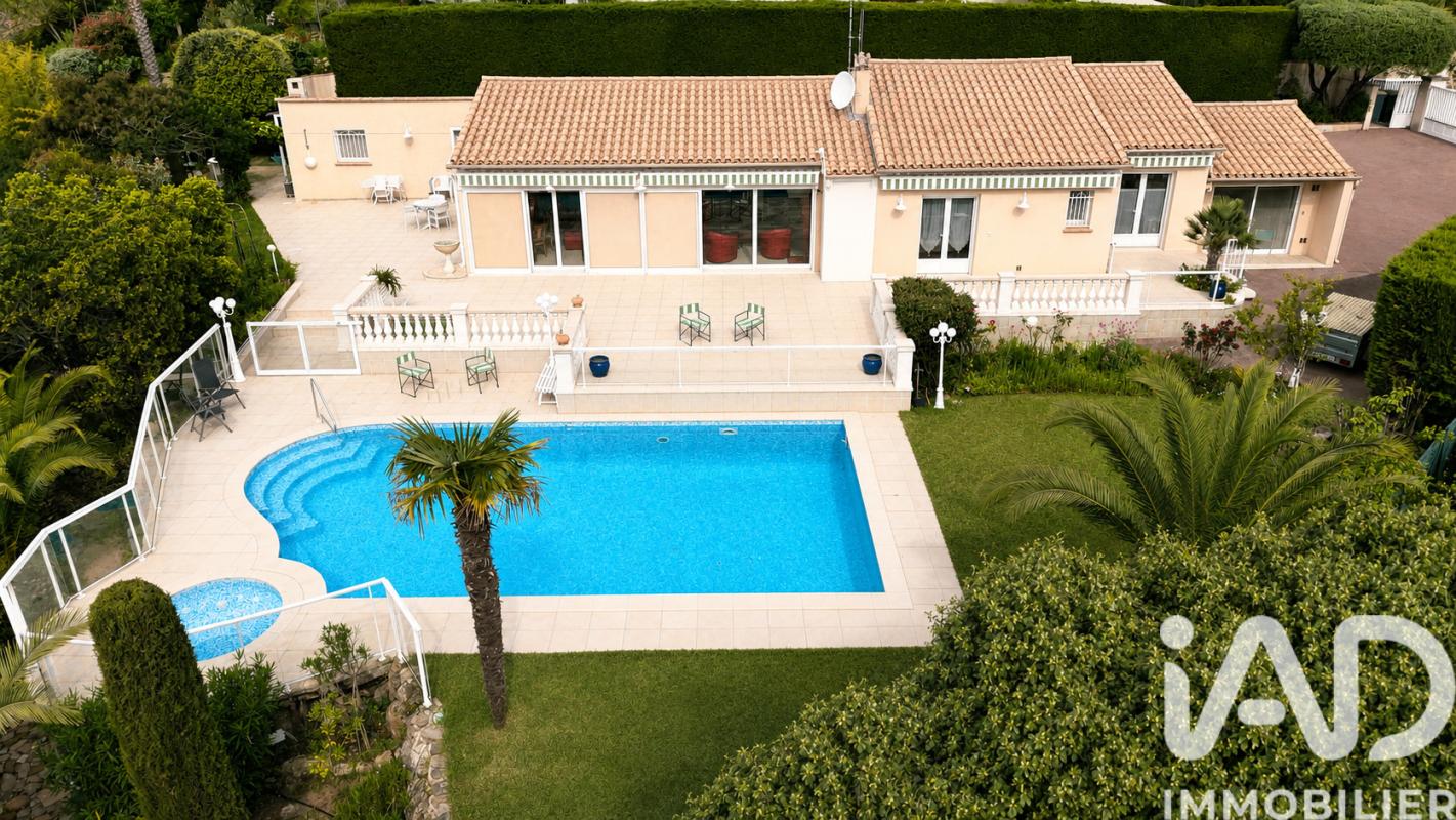 Villa 6 Pièce(s) Saint-Raphaël