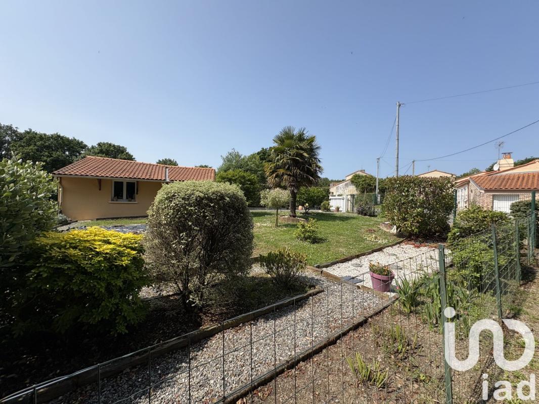 Maison 4 Pièce(s) Chauvé