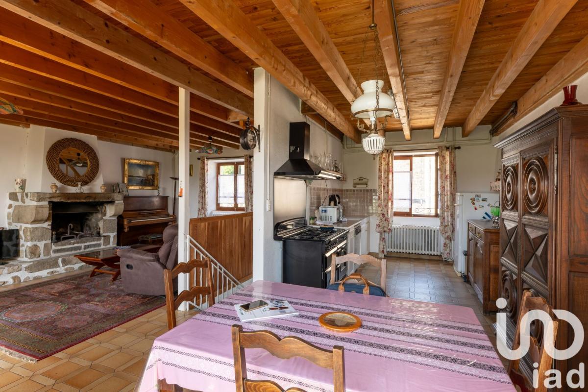 Maison de village 4 Pièce(s) Saint-Bonnet-le-Chastel