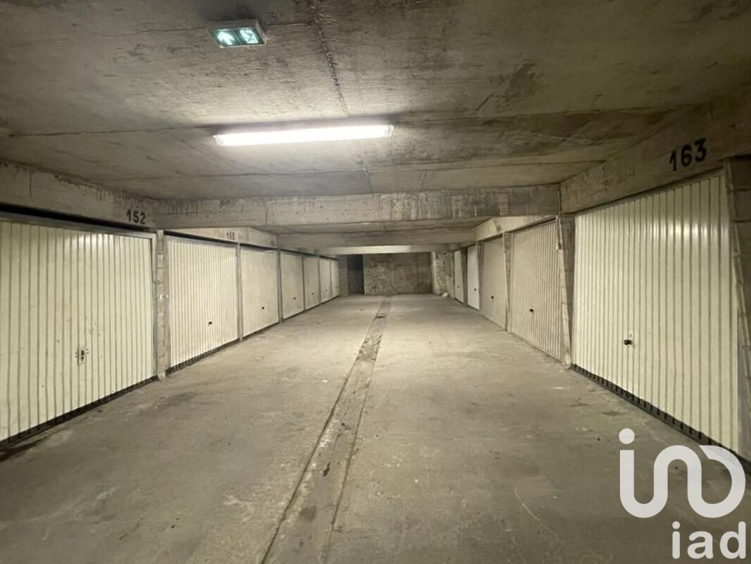 Parking  Villepinte