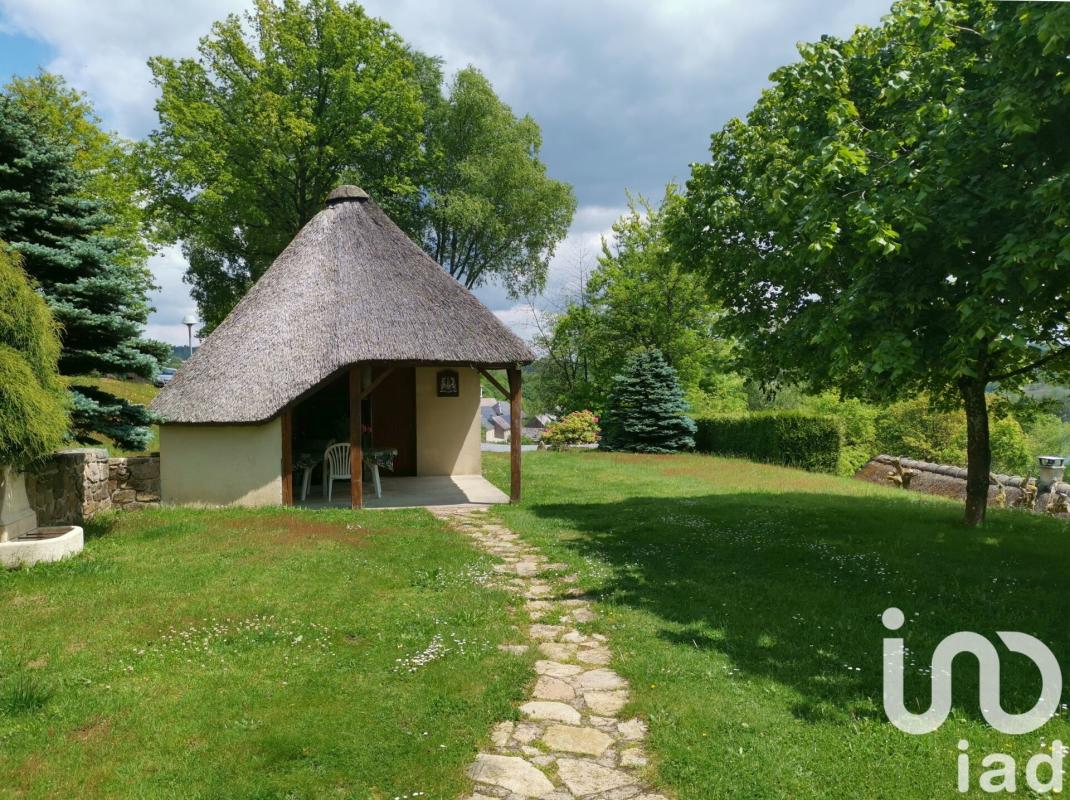 Maison traditionnelle 5 Pièce(s) Peyrelevade