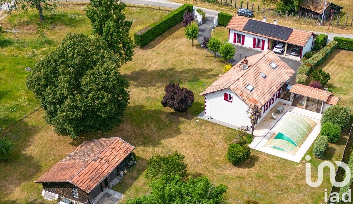 Propriété 9 Pièce(s) Pissos