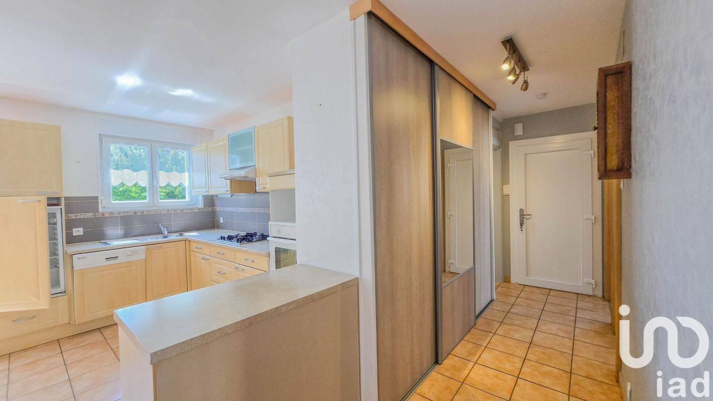 Appartement 4 Pièce(s) Ars-sur-Moselle