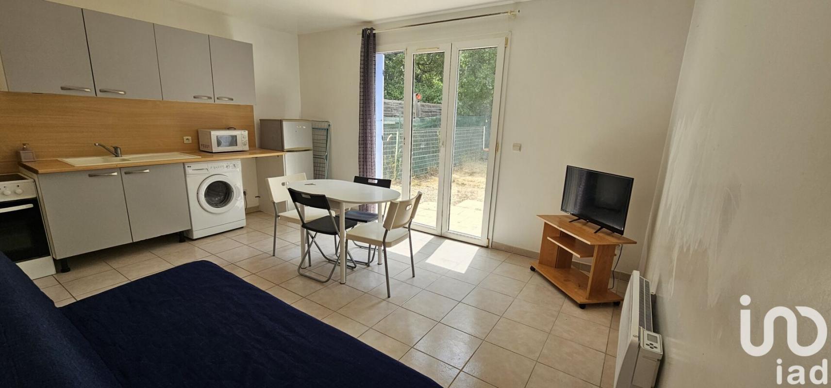 Appartement 1 Pièce(s) Rougiers