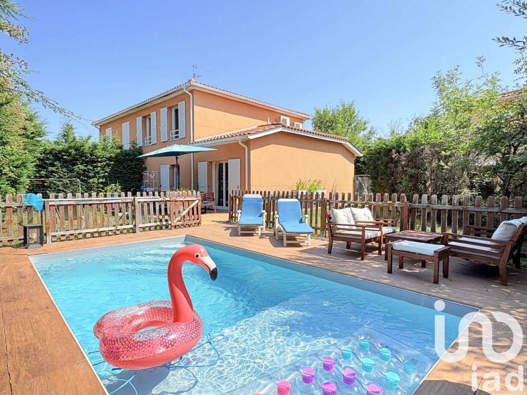 Maison 4 Pièce(s) Carbon-Blanc