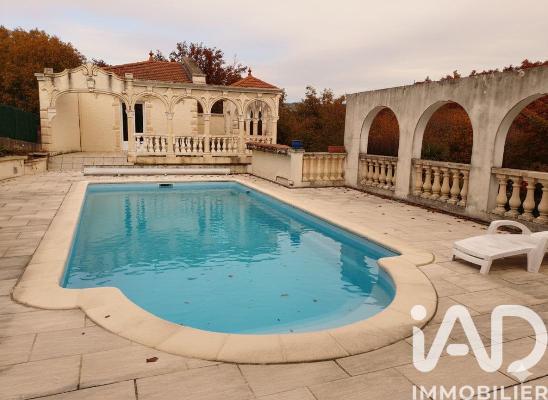 Maison traditionnelle 9 Pièce(s) Saint-Joseph