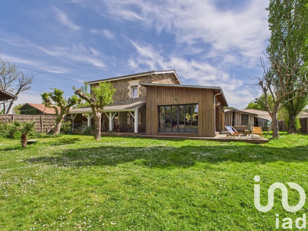 Maison 7 Pièce(s) Salles