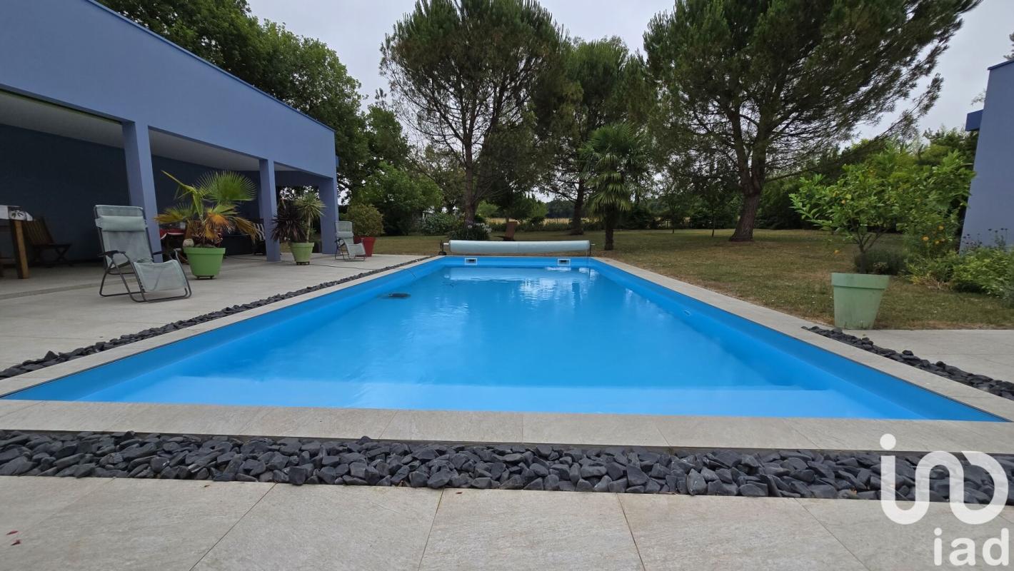 Maison 7 Pièce(s) La Foye-Monjault