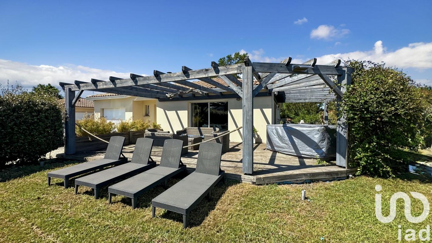 Maison traditionnelle 6 Pièce(s) Arès