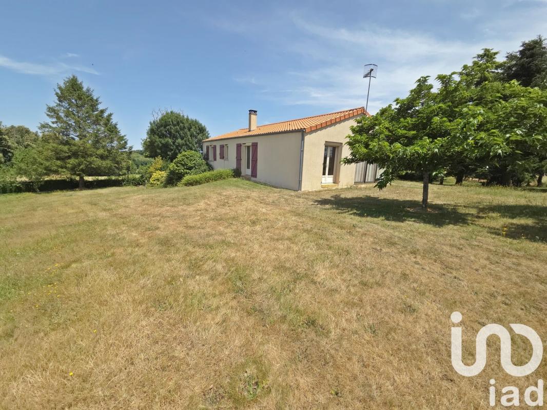 Maison traditionnelle 4 Pièce(s) Montournais