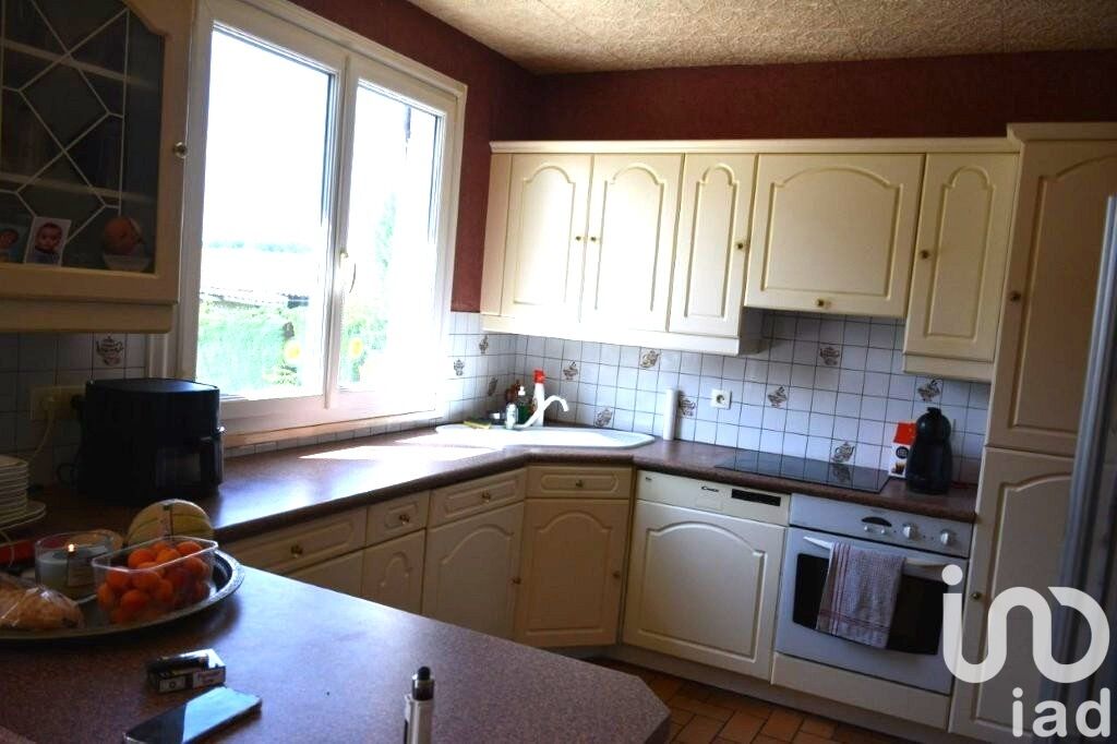 Maison 8 Pièce(s) Villers-sur-Coudun