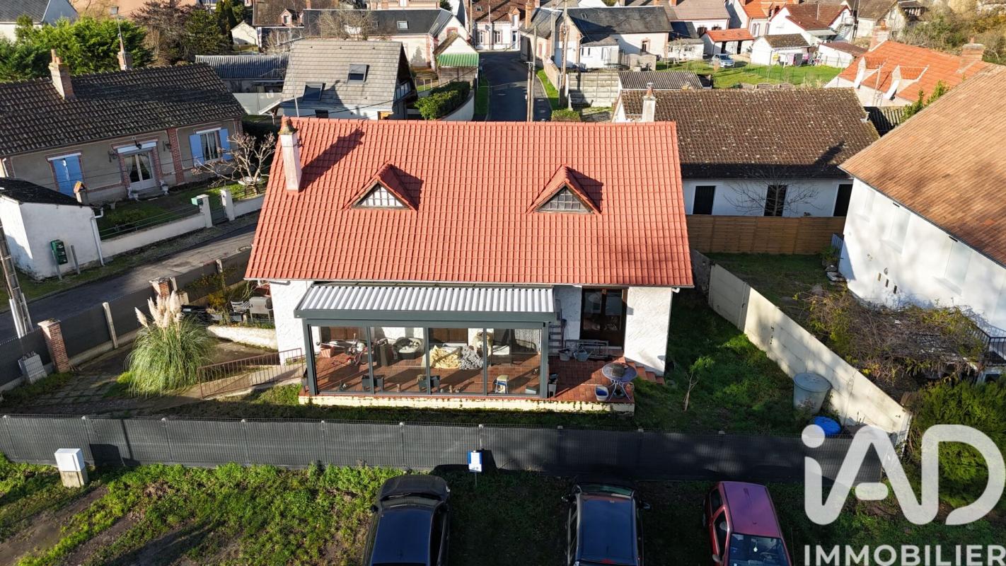 Maison 7 Pièce(s) Salbris