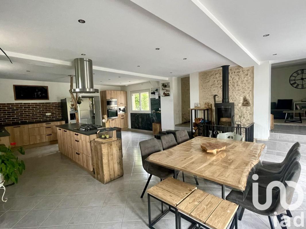 Corps de ferme 8 Pièce(s) Saint-Cyr-en-Val