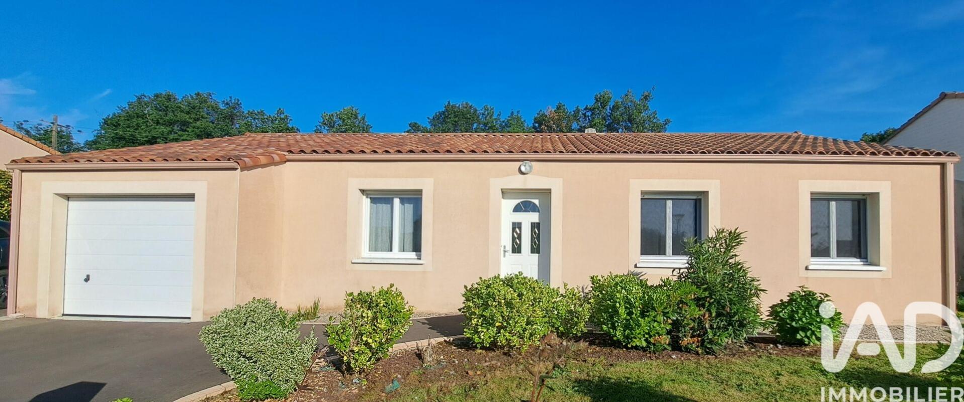 Maison traditionnelle 5 Pièce(s) Nesmy