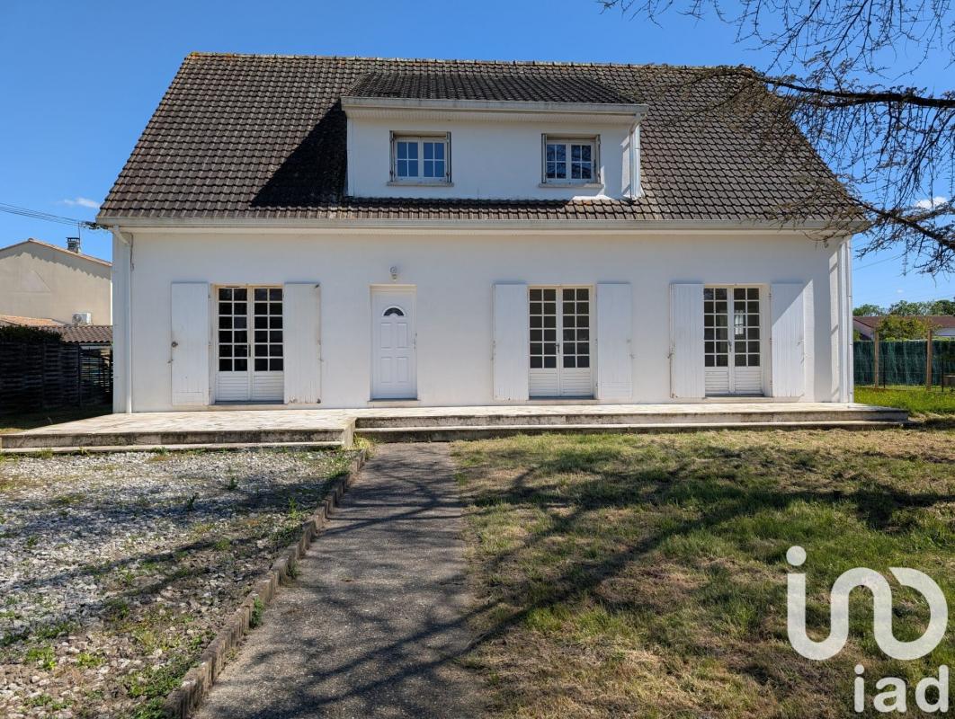 Maison de village 8 Pièce(s) Ambarès-et-Lagrave