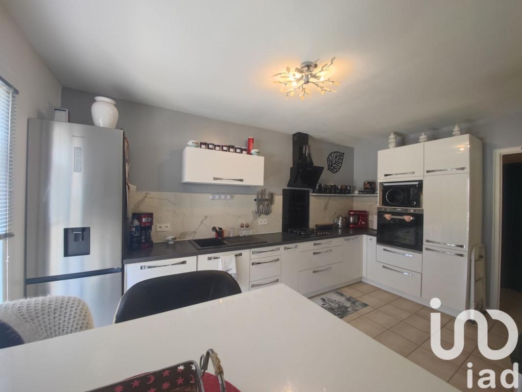 Maison traditionnelle 4 Pièce(s) Rousson