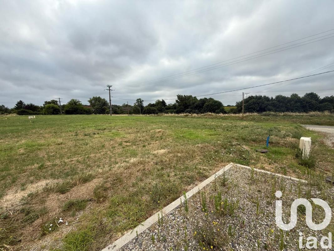 Terrain  Saint-Sardos