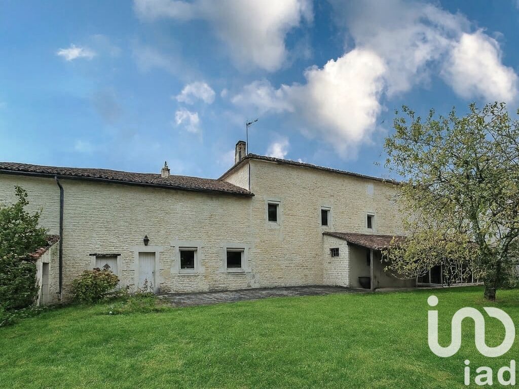 Maison 10 Pièce(s) Mansle