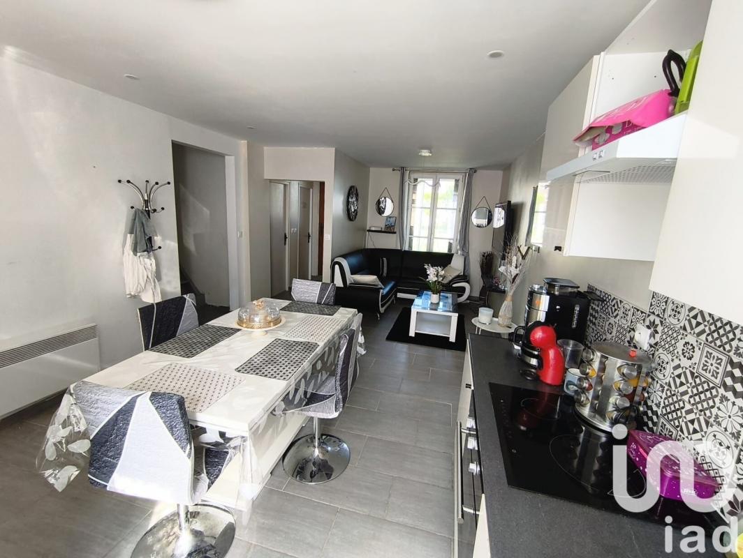 Maison de village 4 Pièce(s) Châtenay-sur-Seine