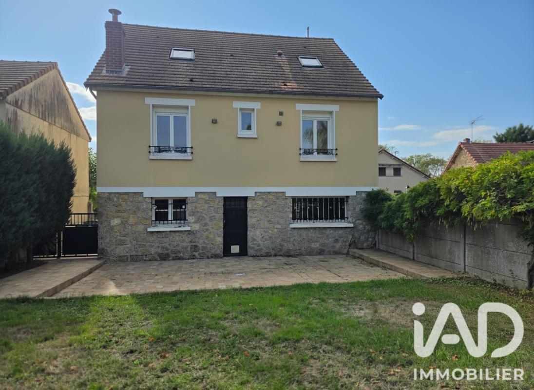 Maison 5 Pièce(s) Cernay-la-Ville - Photo 1