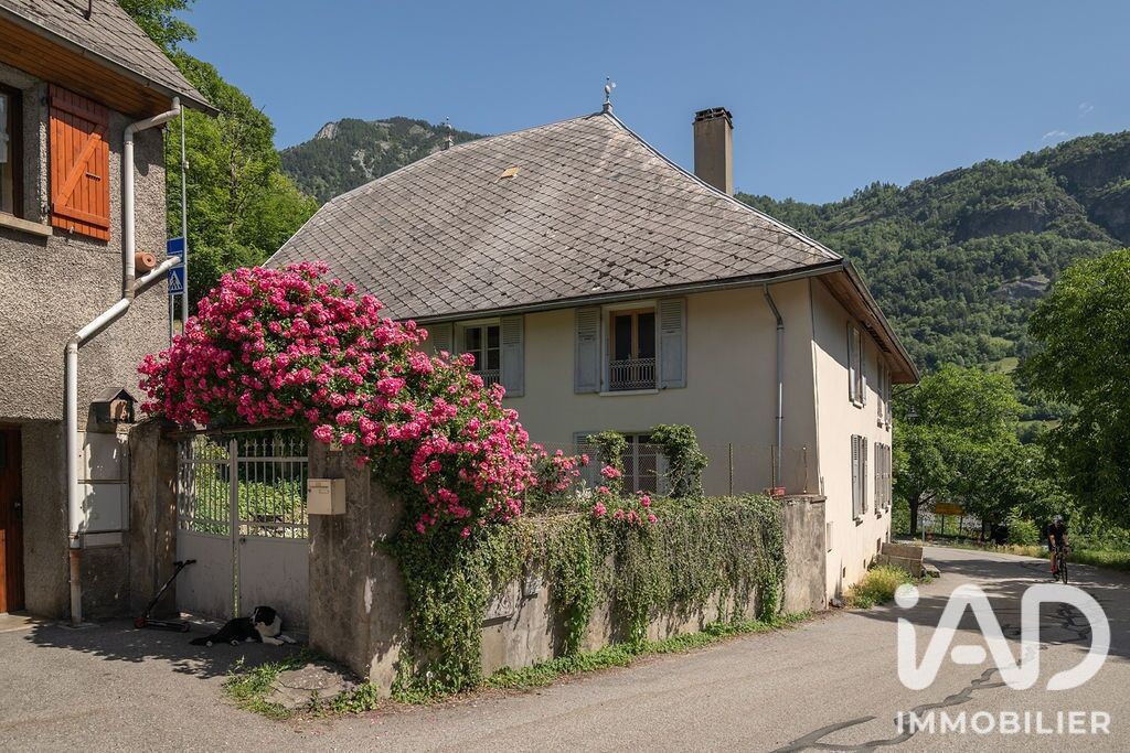 Maison de village 9 Pièce(s) La Garde
