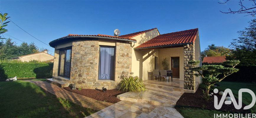 Maison 5 Pièce(s) Beauvau