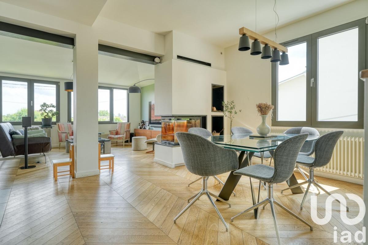 Maison 8 Pièce(s) Médan