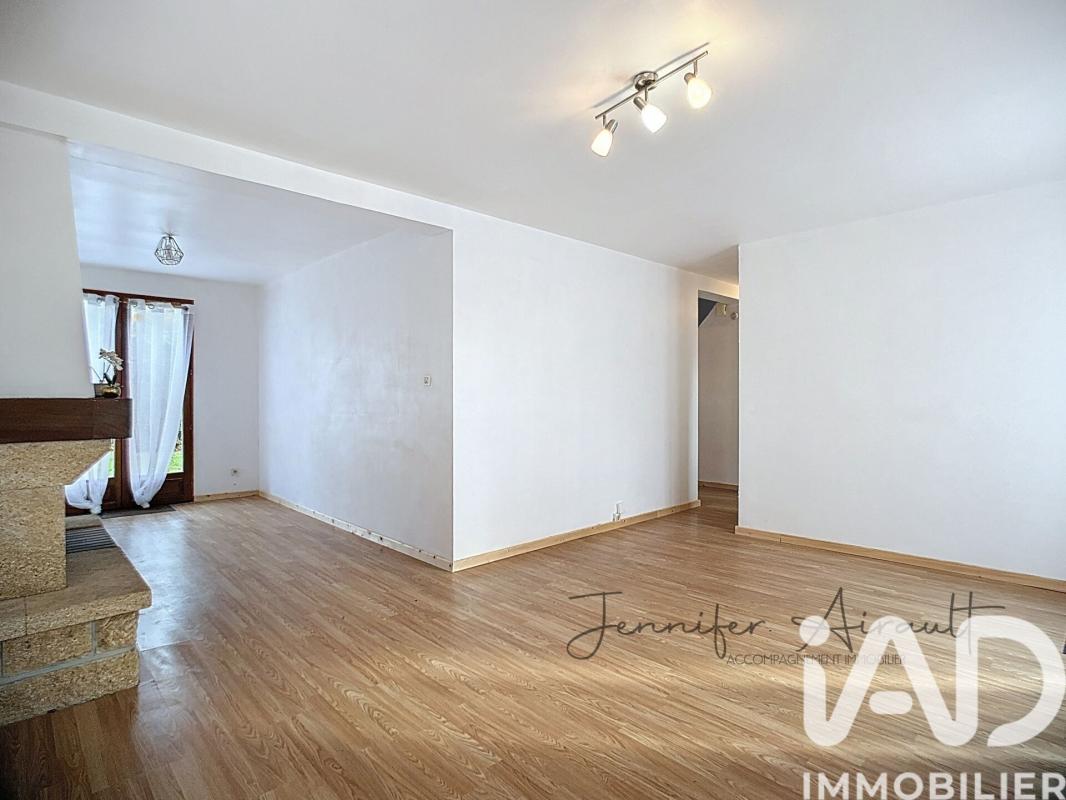 Maison 6 Pièce(s) Montigny-Lencoup