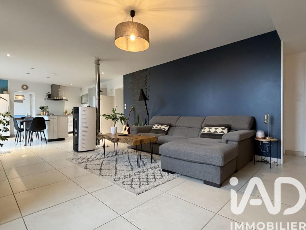 Maison longère 10 Pièce(s) Loire-Authion