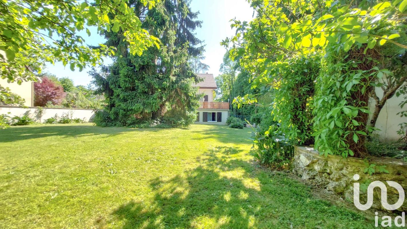 Maison 8 Pièce(s) Le Mesnil-Saint-Denis - Photo 4